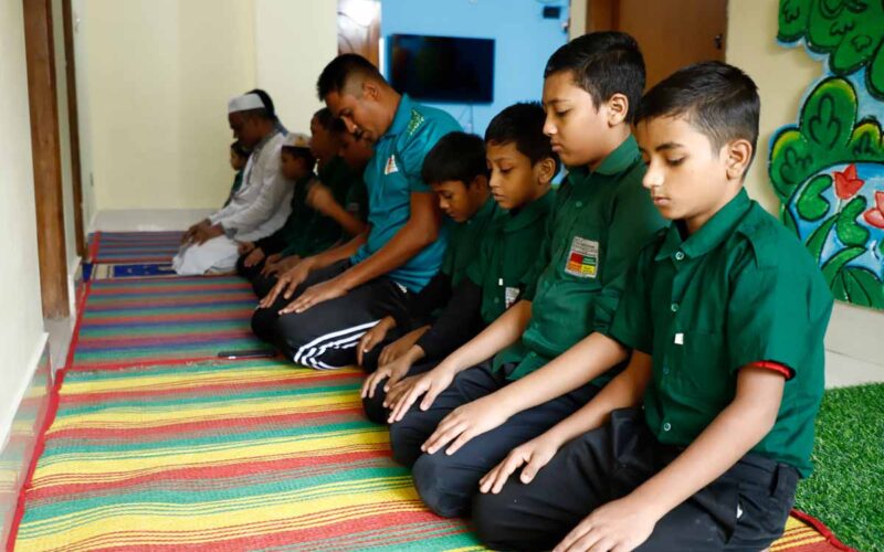 Bonoful School Mohammadpur Final Sitting In Salah